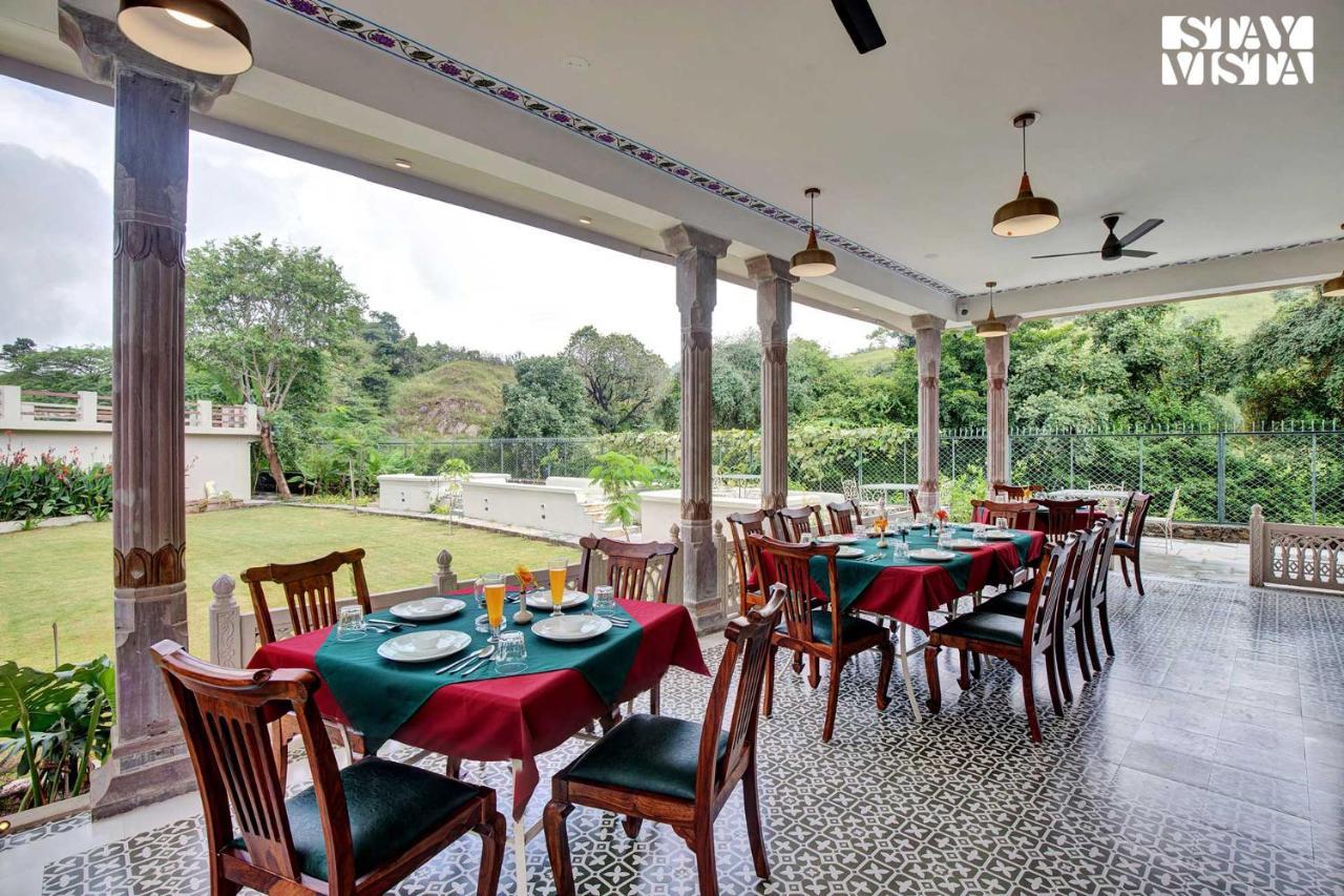 Stayvista'S The Earthen Boutique - City Escape With Spacious Pool, Terrace, Lawn & Indoor-Outdoor Games Udaipur Exterior photo
